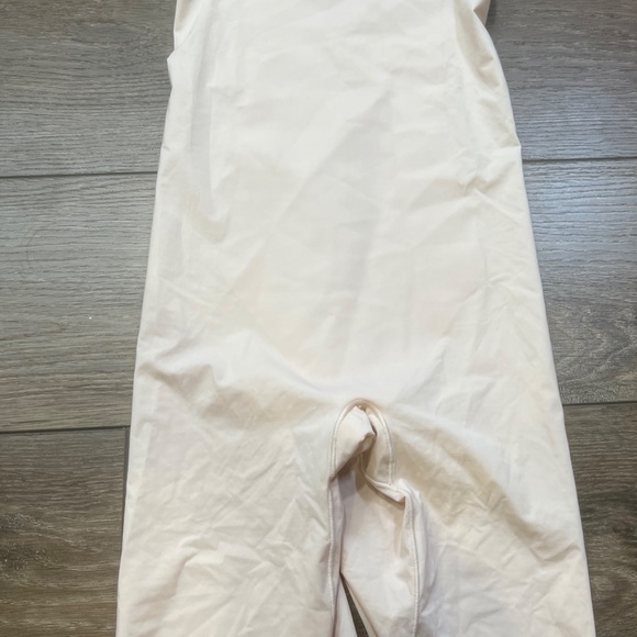 Spanx Thintastic 2.0 High-Waisted Mid-Thigh Short, Nude, Sz S, Shapewear - Picture 6 of 9